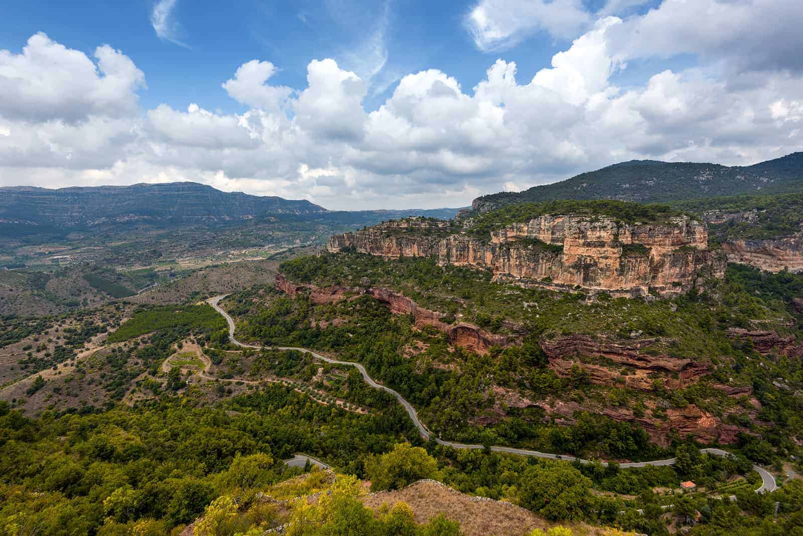 Priorat-wine-region-curvy-spanish-roads-take-you-there