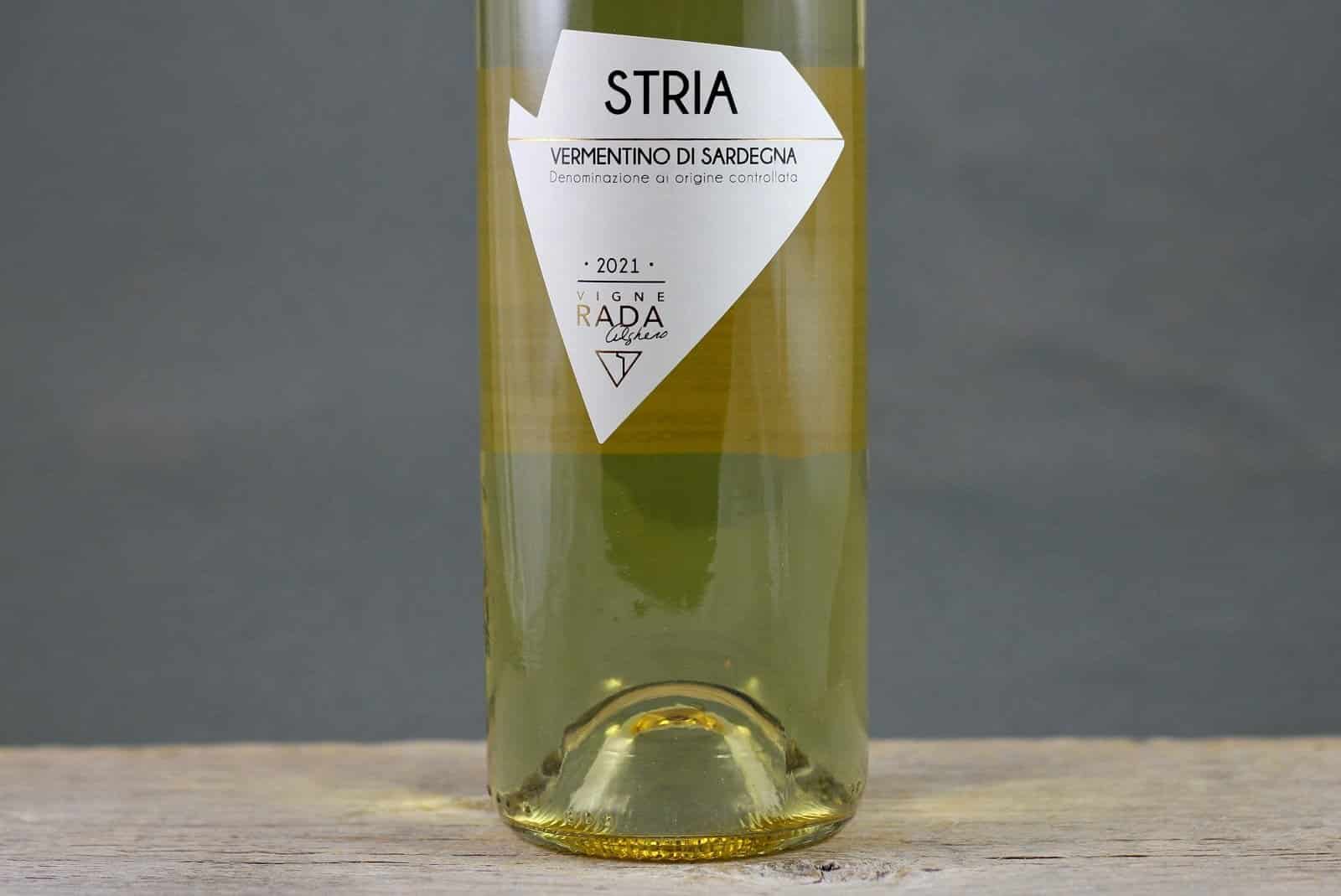Hvad er de bedste vine fra Sardinien? Den smuk ø beliggende i Middelhavet, producerer også en række fremragende vine