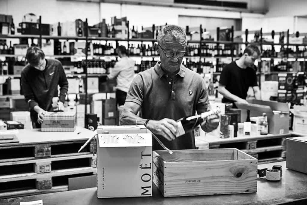 Winefamly er en online vinforhandler, der tilbyder et bredt udvalg af vine fra forskellige regioner i verden.