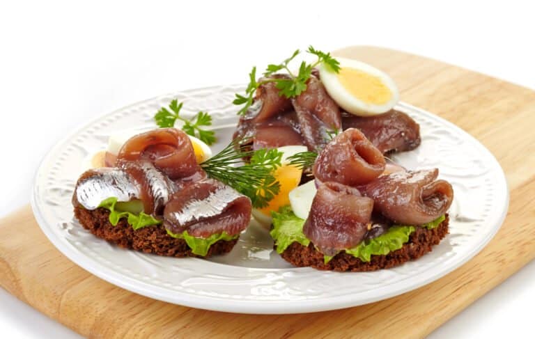 Frokostmadder med ansjoser