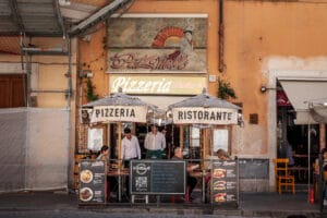 Traditional Italian pizzeria and restaurant in Rome— Stock Editorial Photography