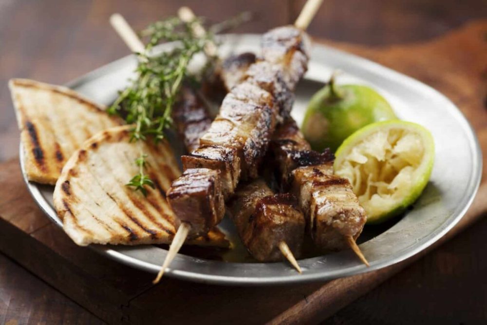 Souvlaki-koedspid-graesk-mad